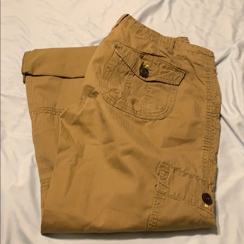 Merona capris